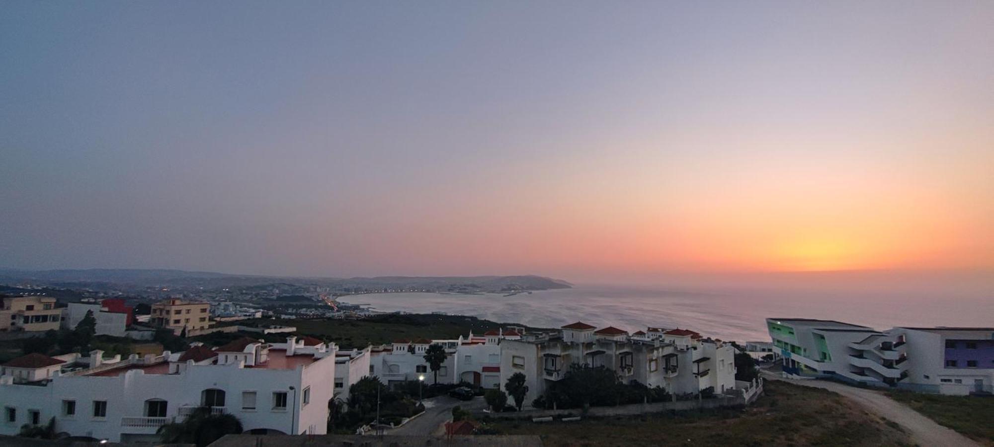 Magnifique Appartement De Standing A Tanger Avec Vue Sur Mer Et Acces Piscine Buitenkant foto